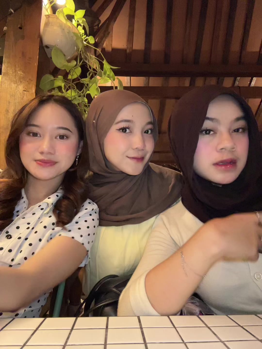 @𝐚𝐧𝐚𝐧𝐝𝐚 𝐧𝐮𝐫𝐮𝐥