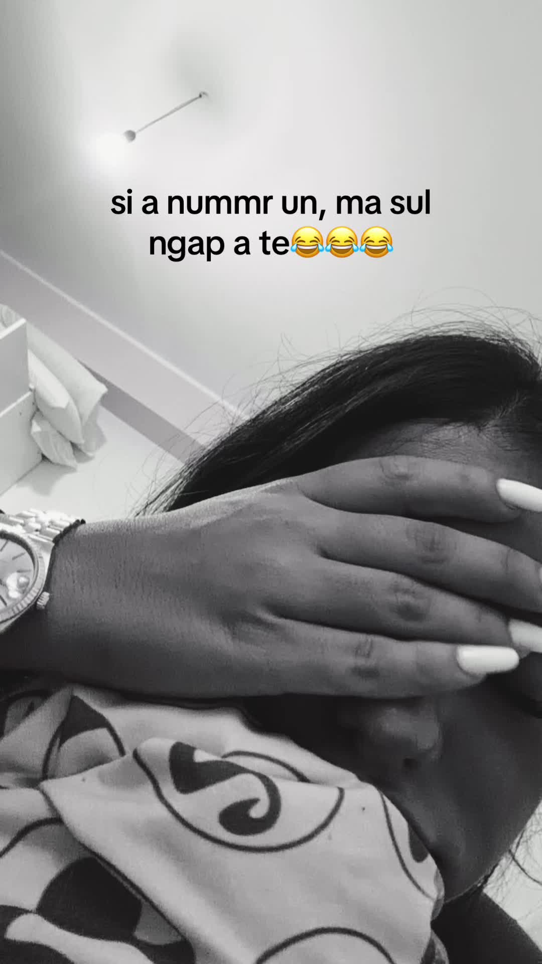 @fefè_close