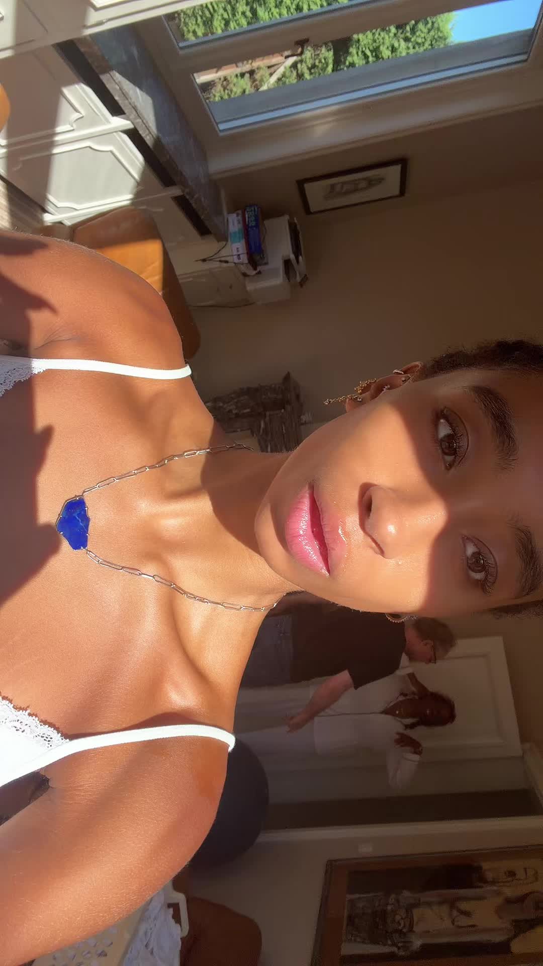 @ameliemelo