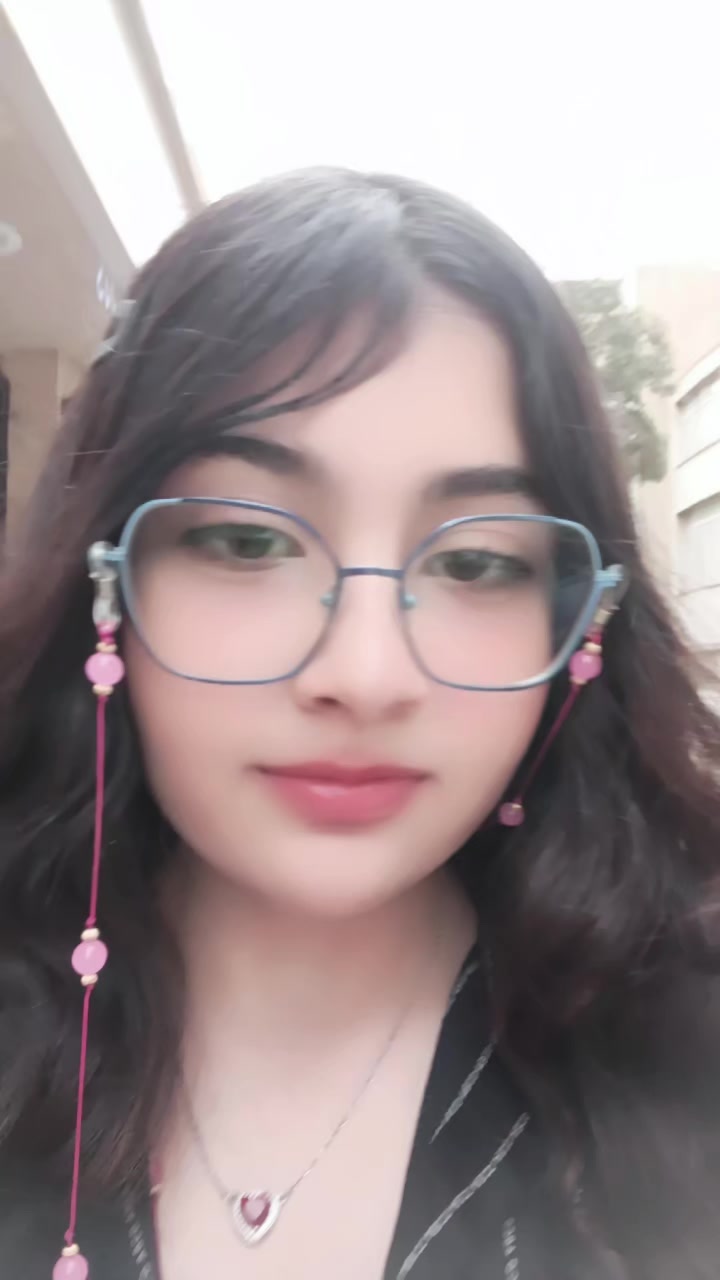 @𝐻𝑒𝓁𝒾𝒶 🐇💕