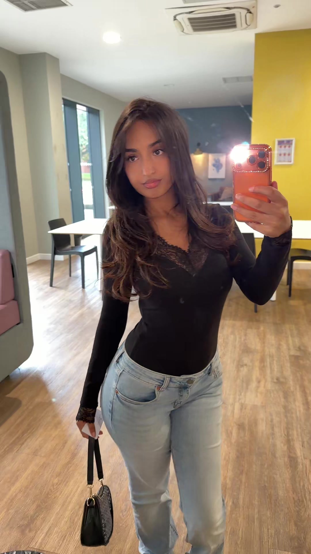 @𝒦