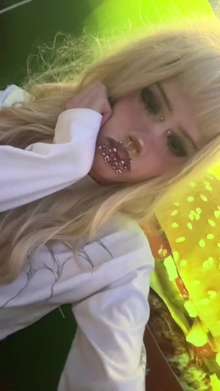 @miseryd0lly
