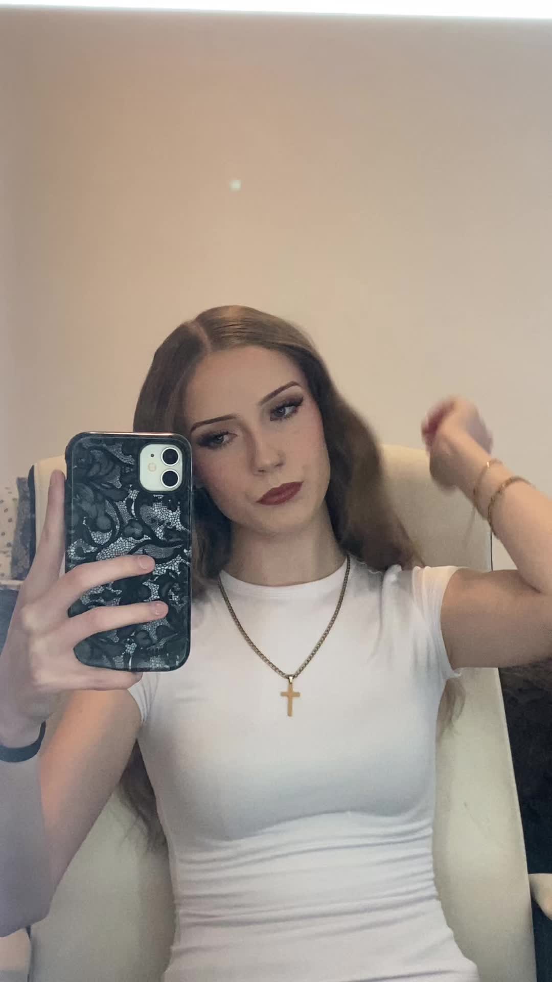 @De🧎🏻&zwj;♀️