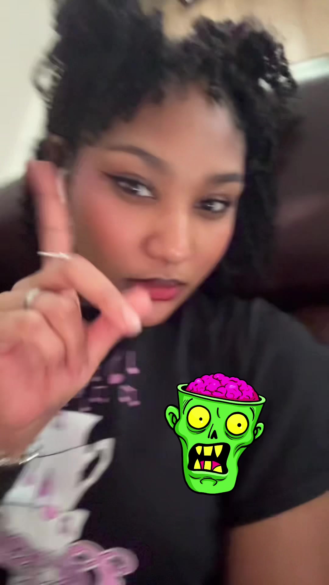 @NAOMI (the queen) & ZARIAH