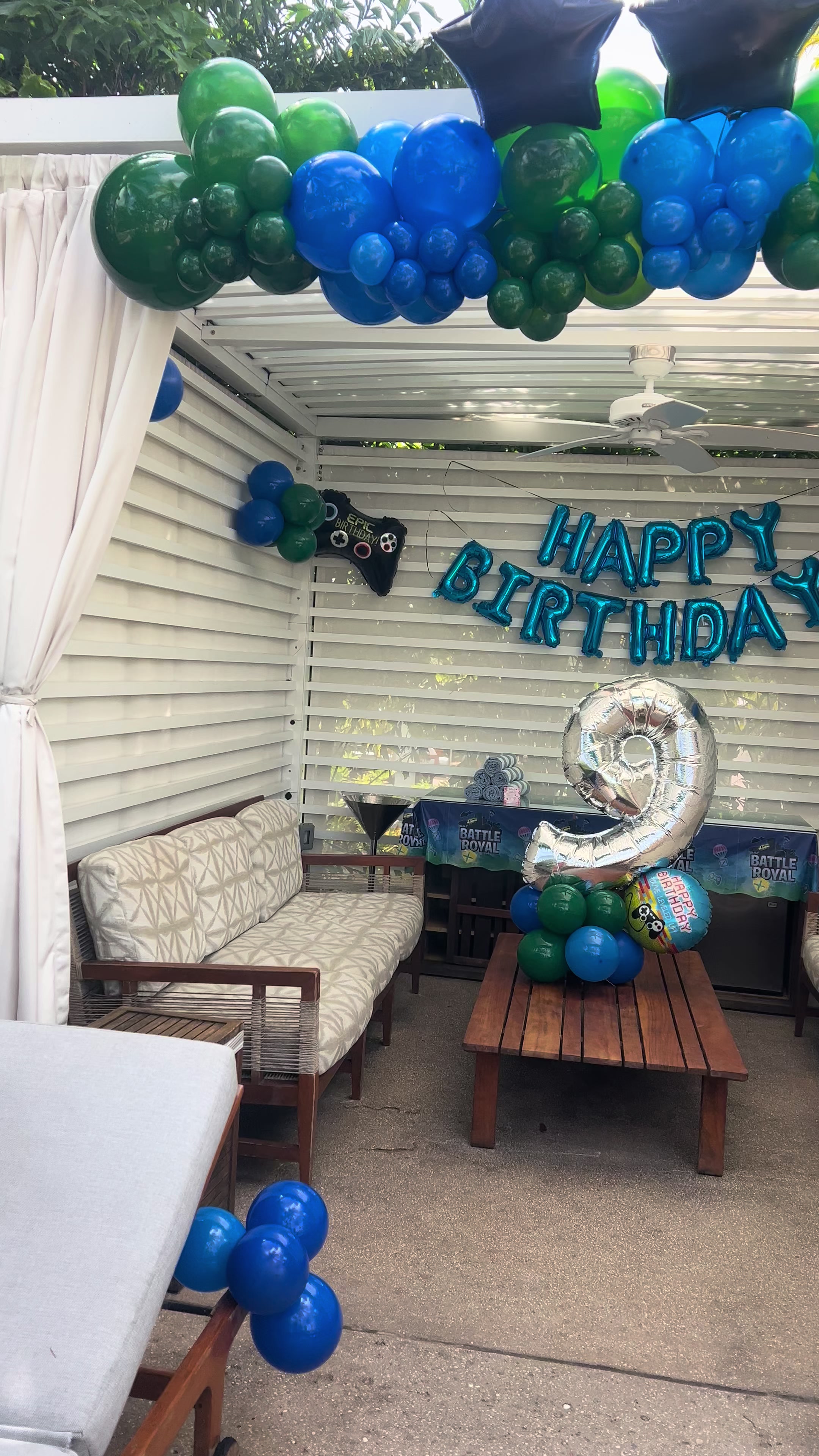 @D'Luxe Decorations
