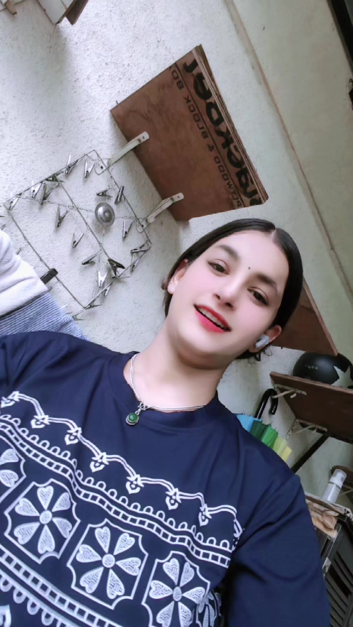 @𝐉𝐞 𝐍𝐮🦋🖤