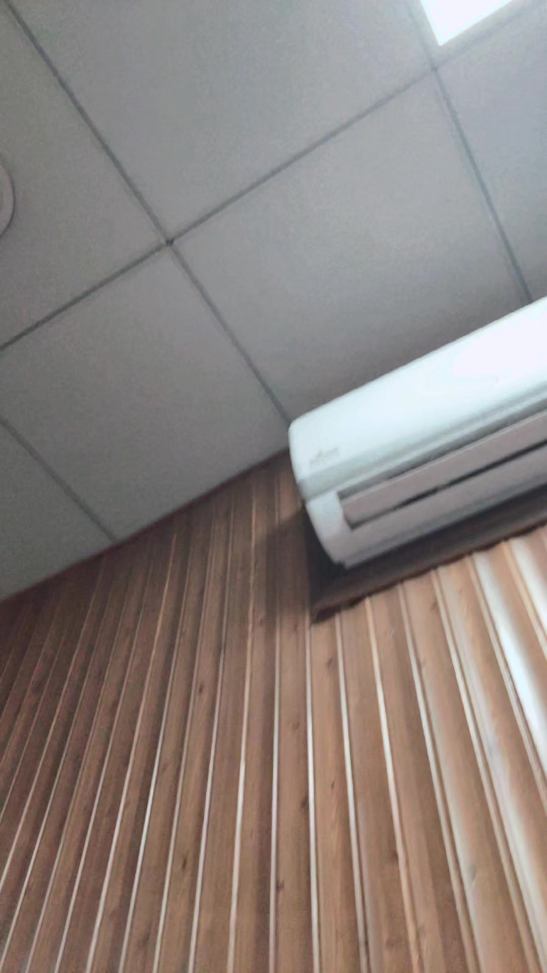 @fahroom