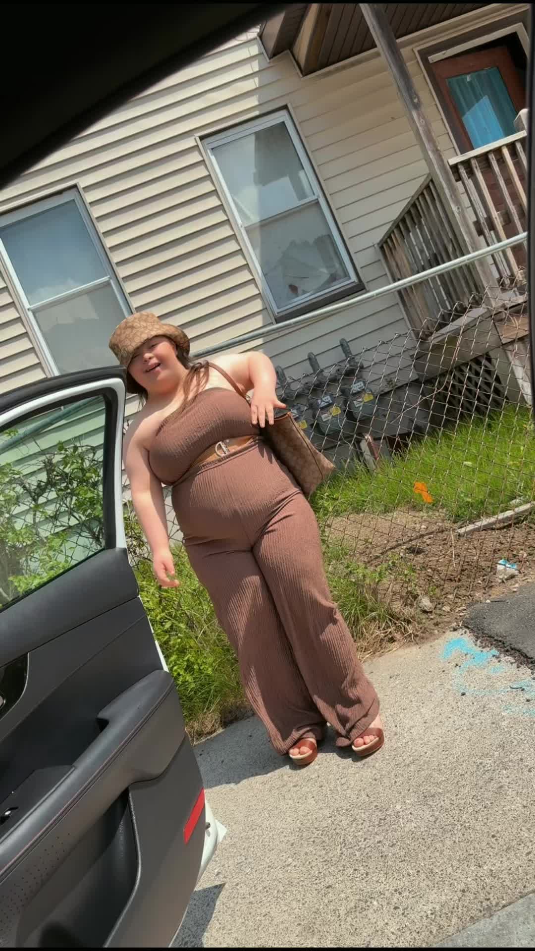 @Upsyndromequeen_