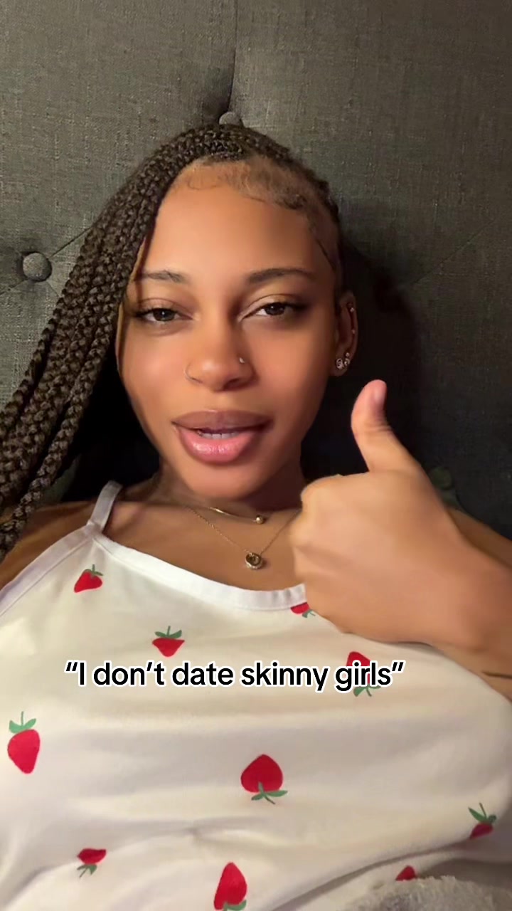 @Emily🖤👤