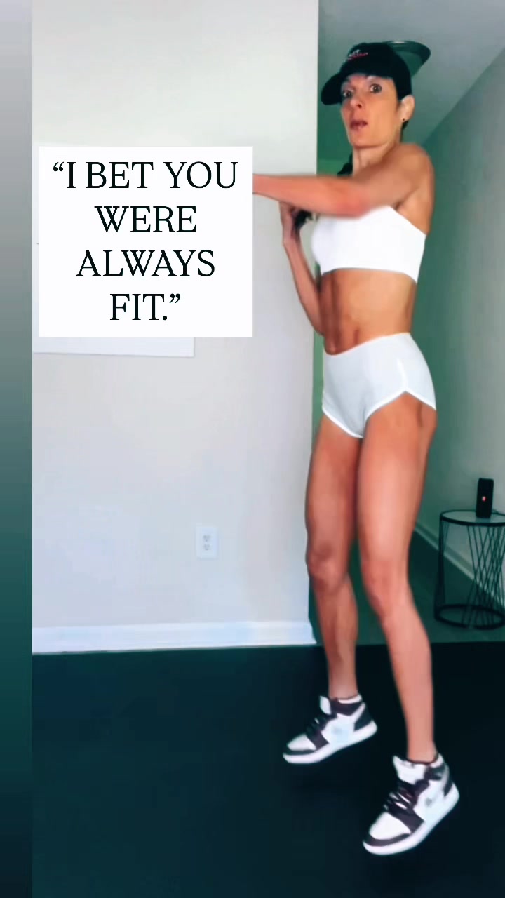 @Lydia Magnoli | Home Workouts