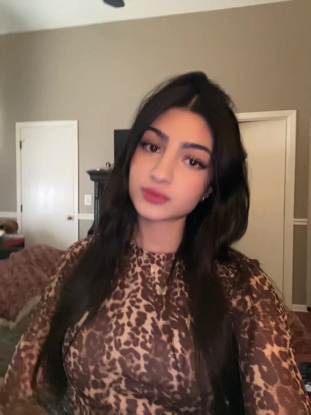 @ნიკოლი