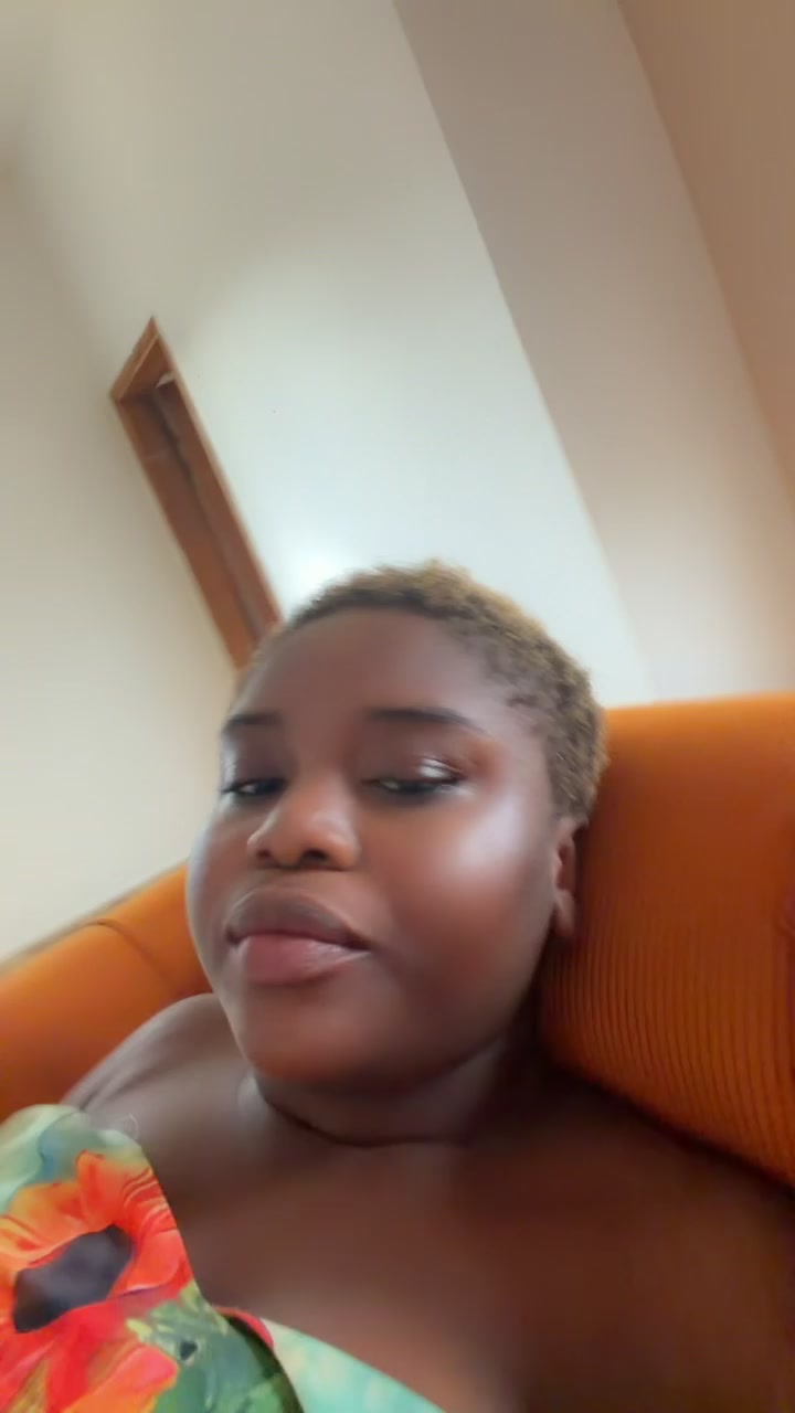 @LA QUEEN OFFISHALL Spam🎵🇬🇦