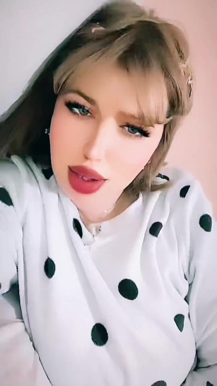 @Mounia 48