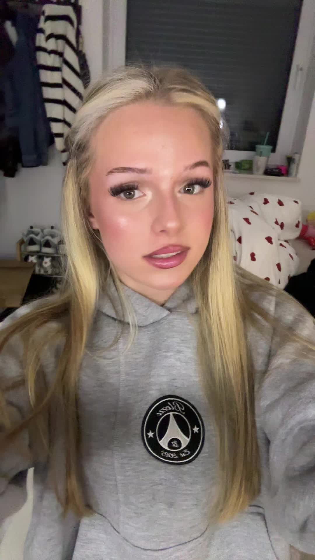 @𝐙𝐨𝐞𝐲