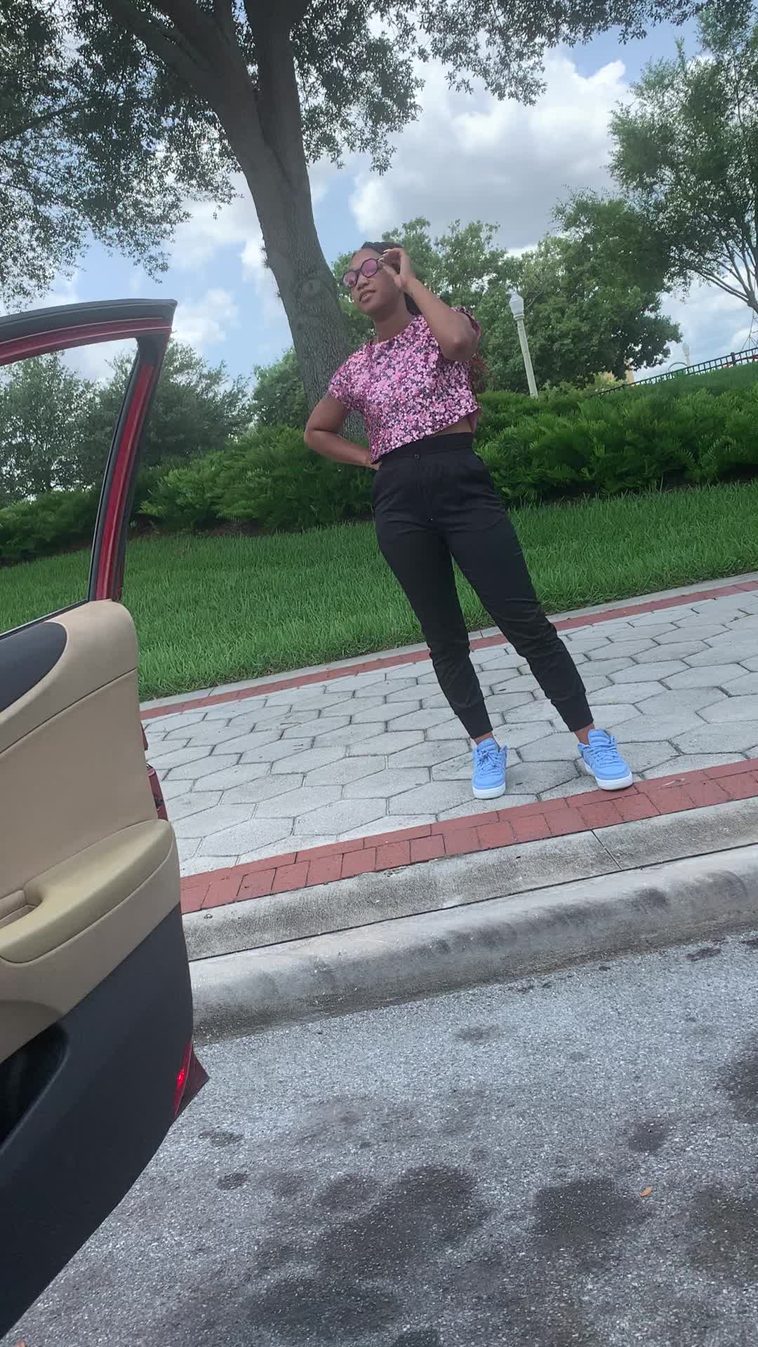 @queen.vnp