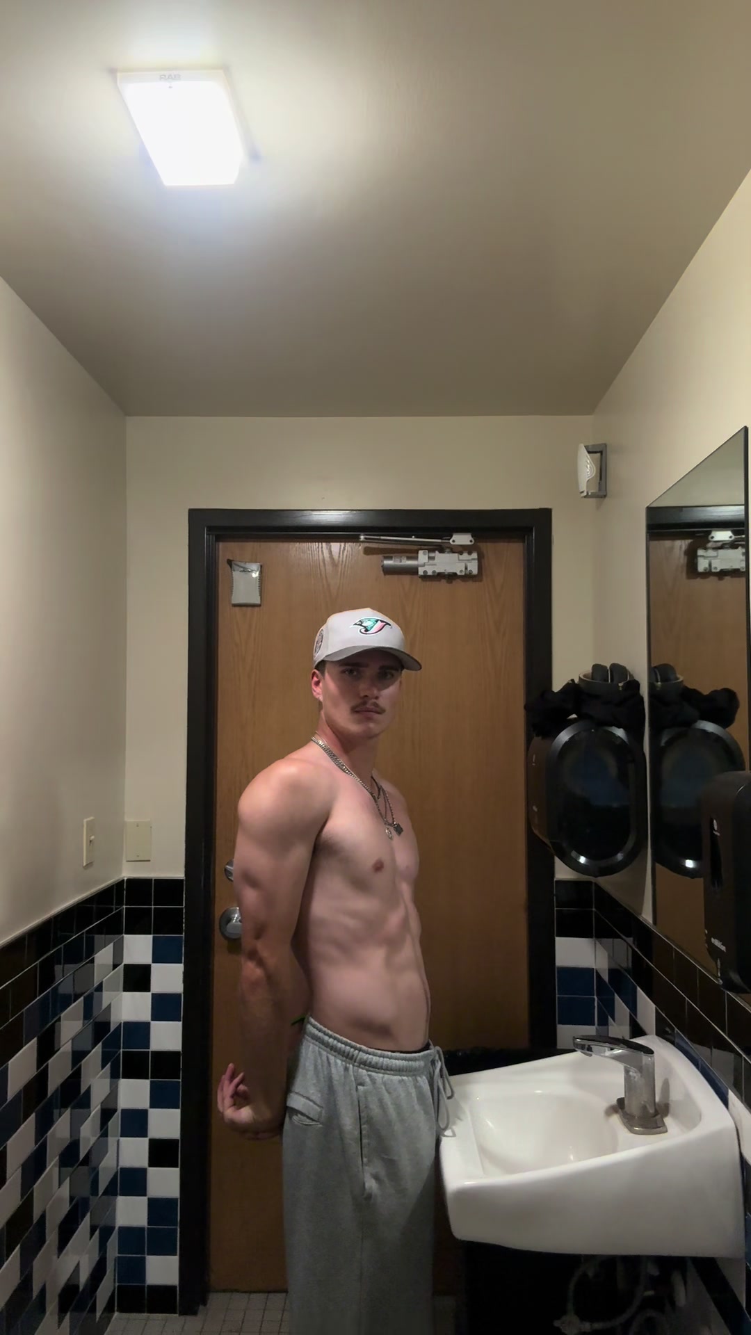 @Lil_yak_24