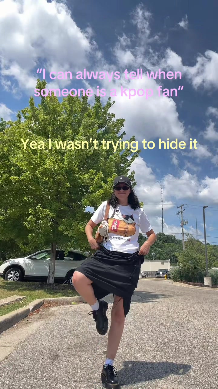 @F*cking Emily?? 🍒