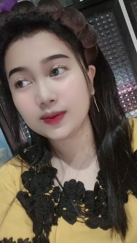 @Dyahh