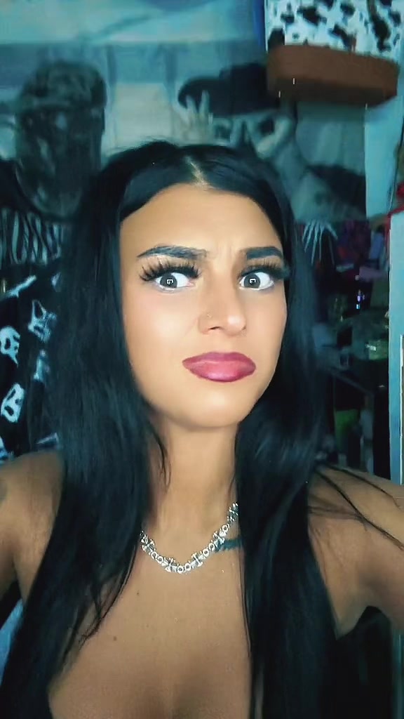 @Meesh🕷️💋🎱🍒