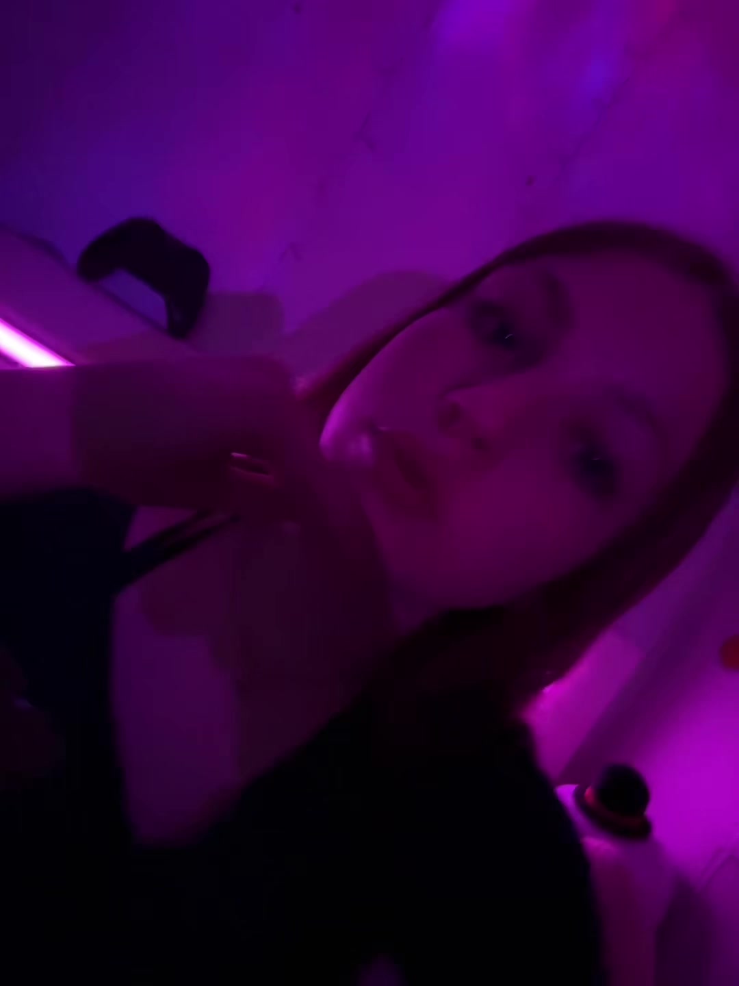 @️