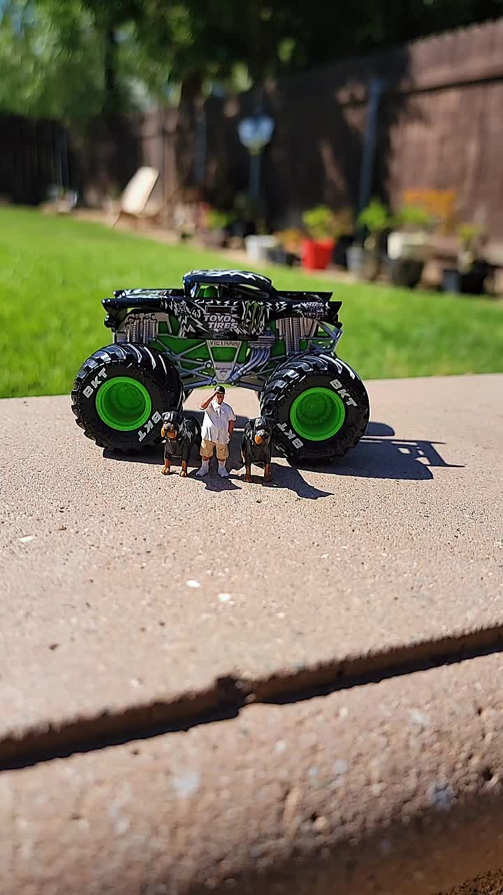 @ELMOFLESCUSTOMSHOP