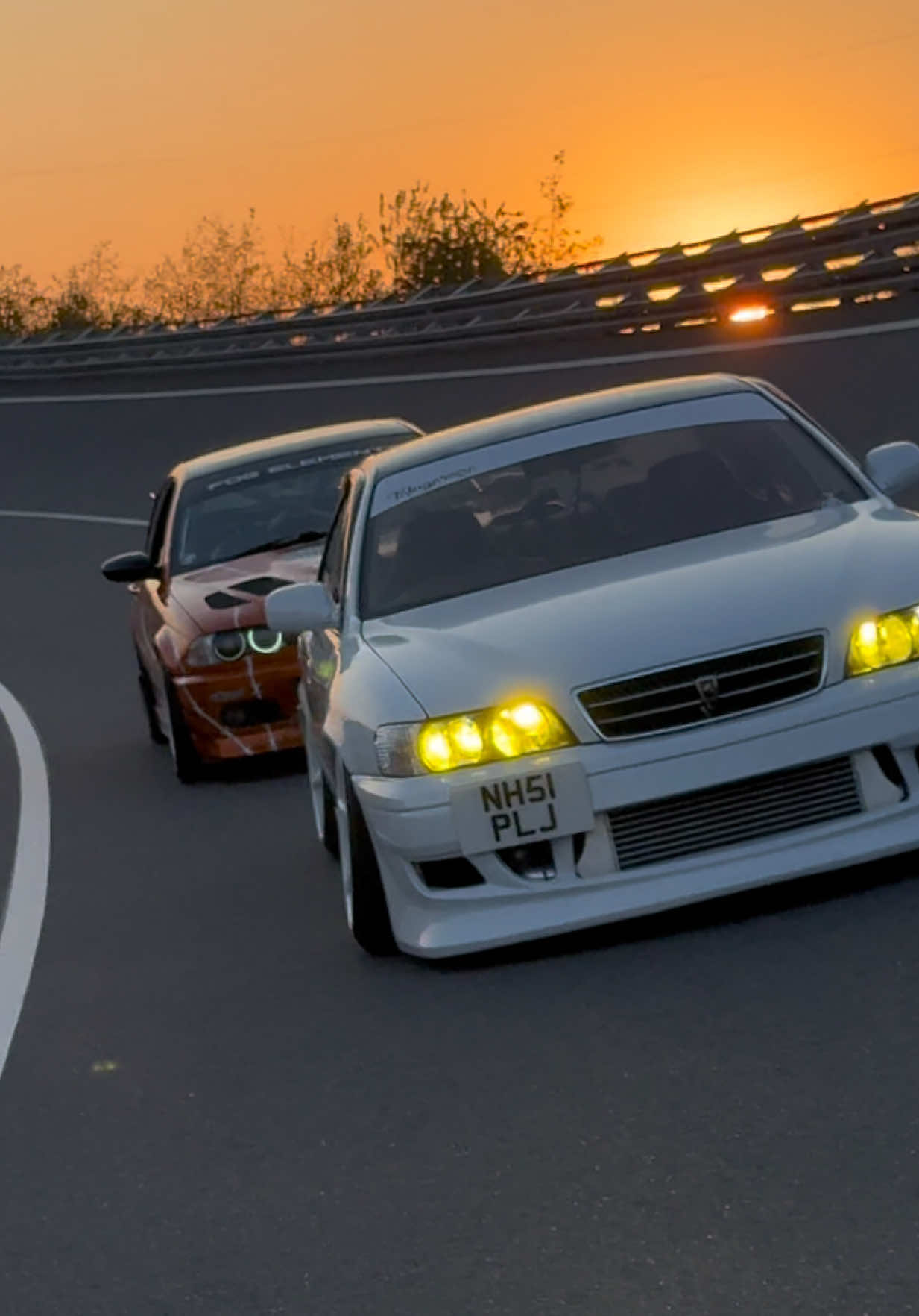 @LX_E46