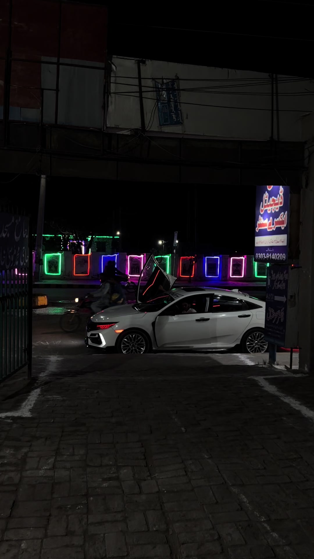 @𝐖𝐡𝐢𝐭𝐞 𝐁𝐞𝐚𝐮𝐭𝐲🤍
