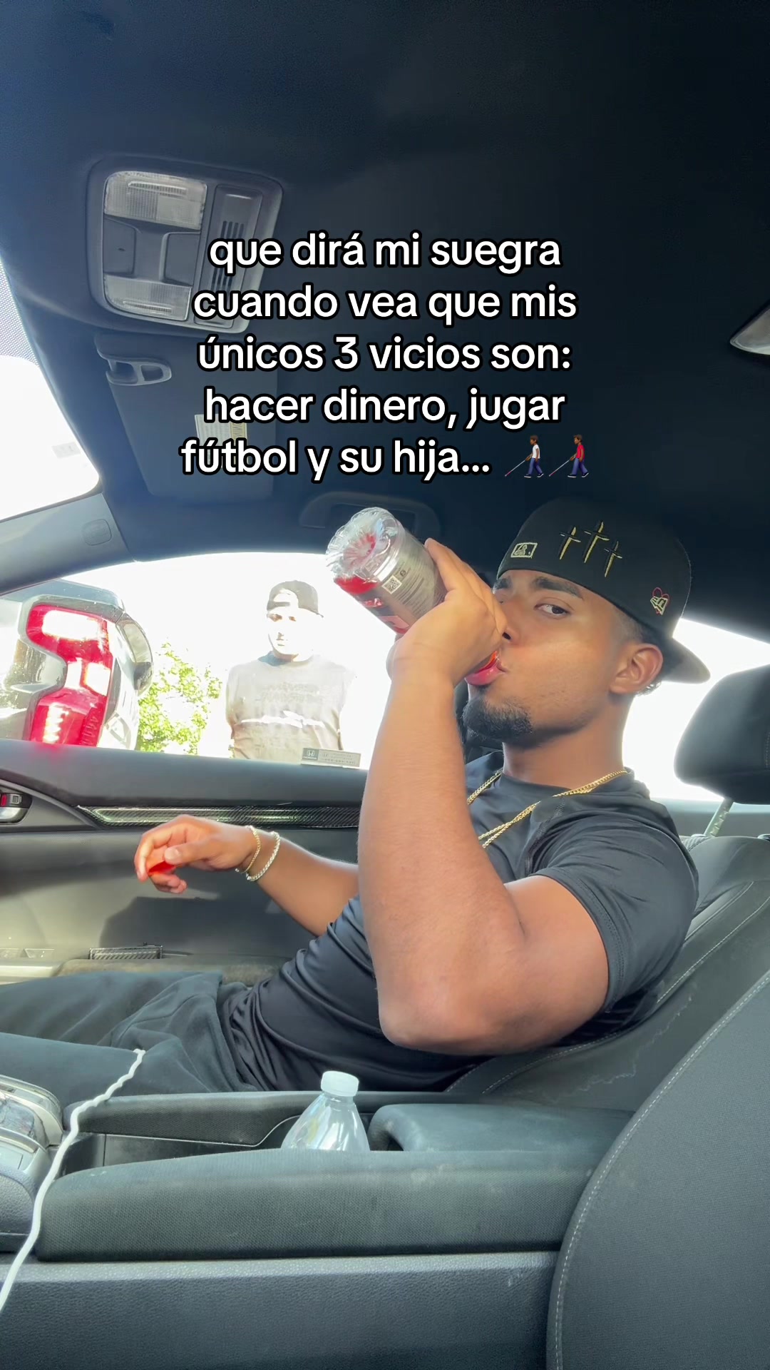 @César Luján