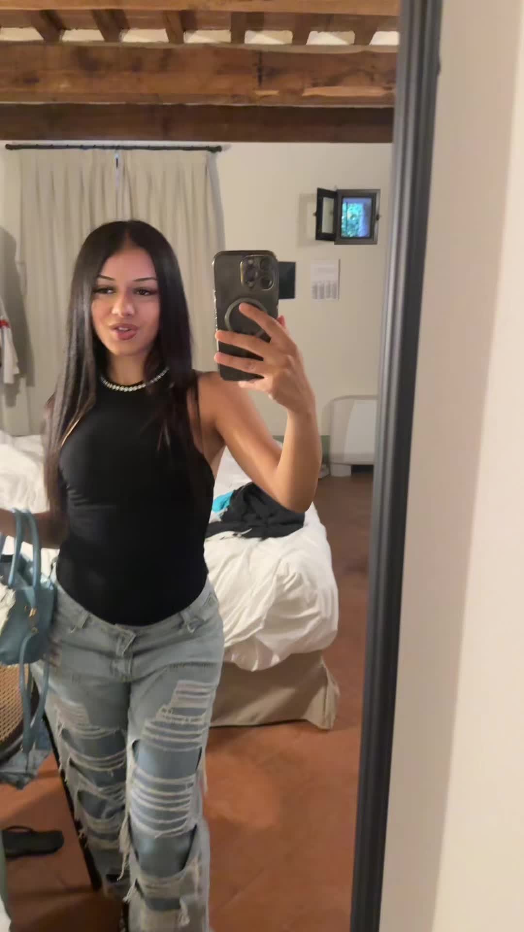 @Yasmina