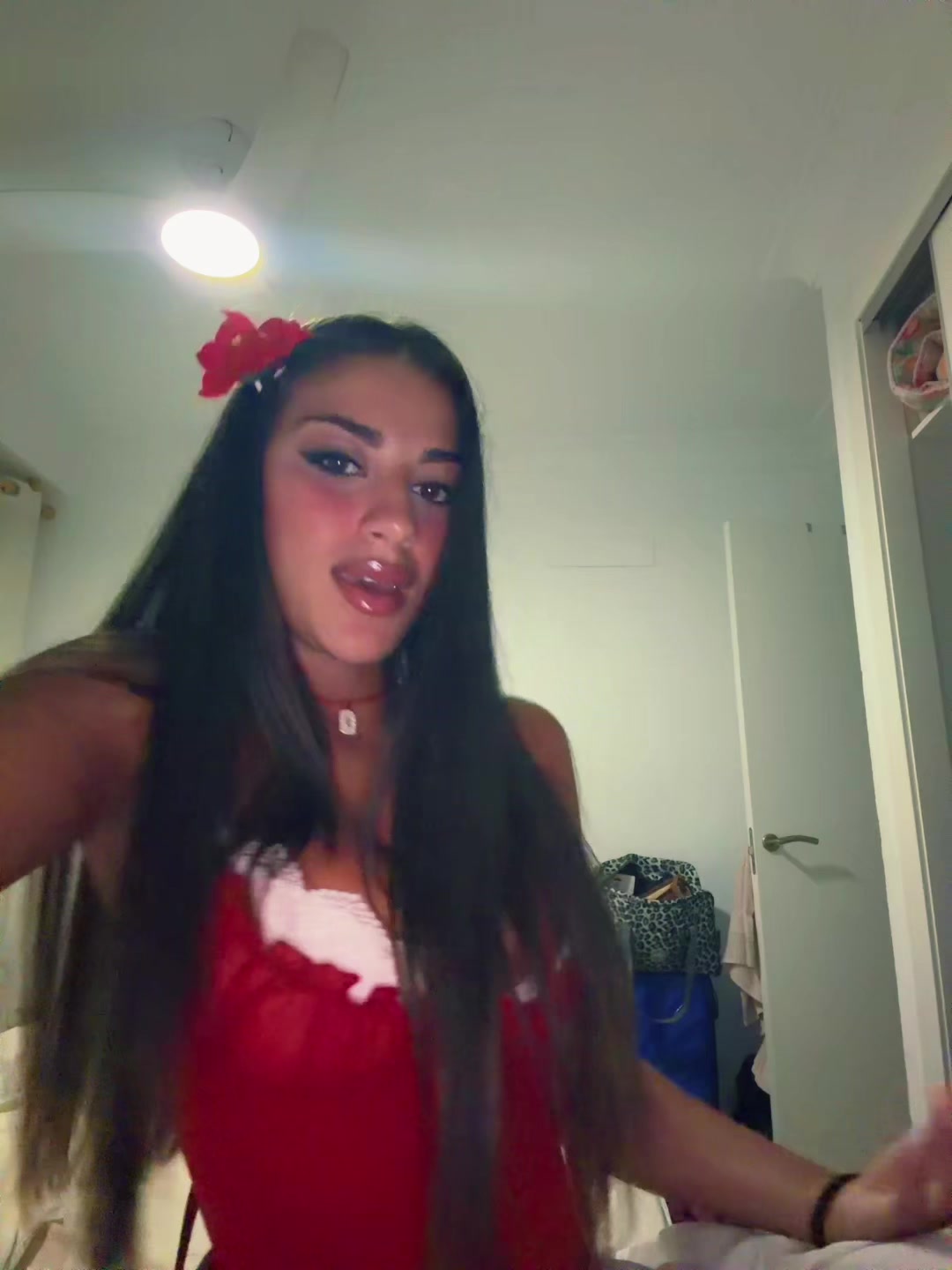 @Sabr&yacute;_Caruso