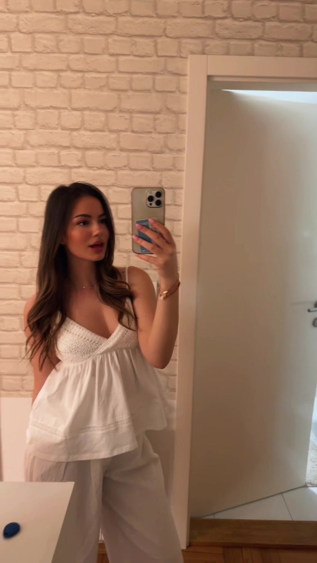 @sarakuzeljevic
