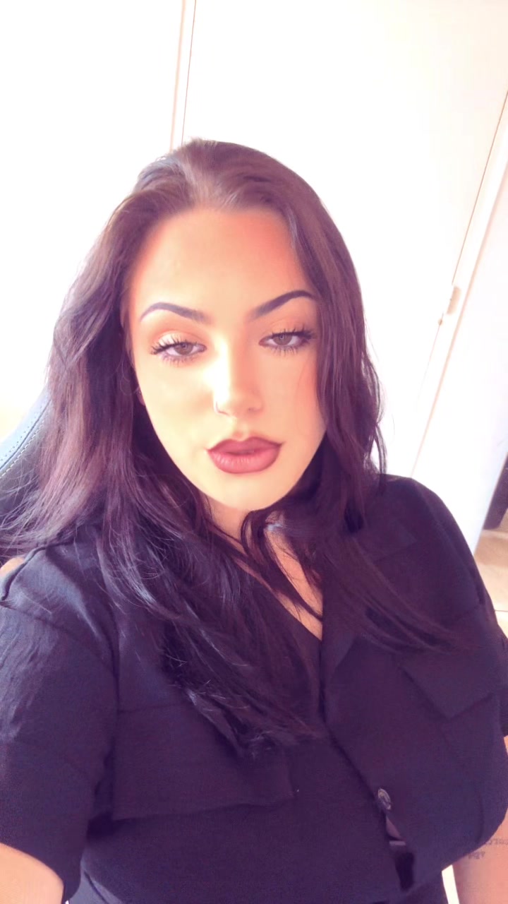 @𝐥𝐞𝐢.𝐧𝐚𝐚&rsquo;🌺