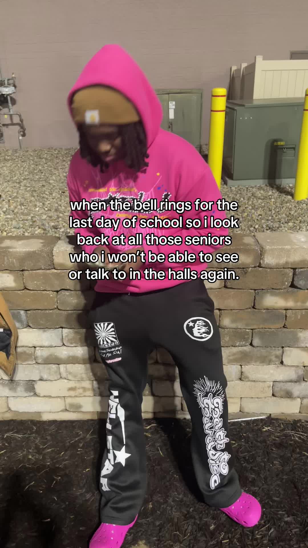 @KAYY3X