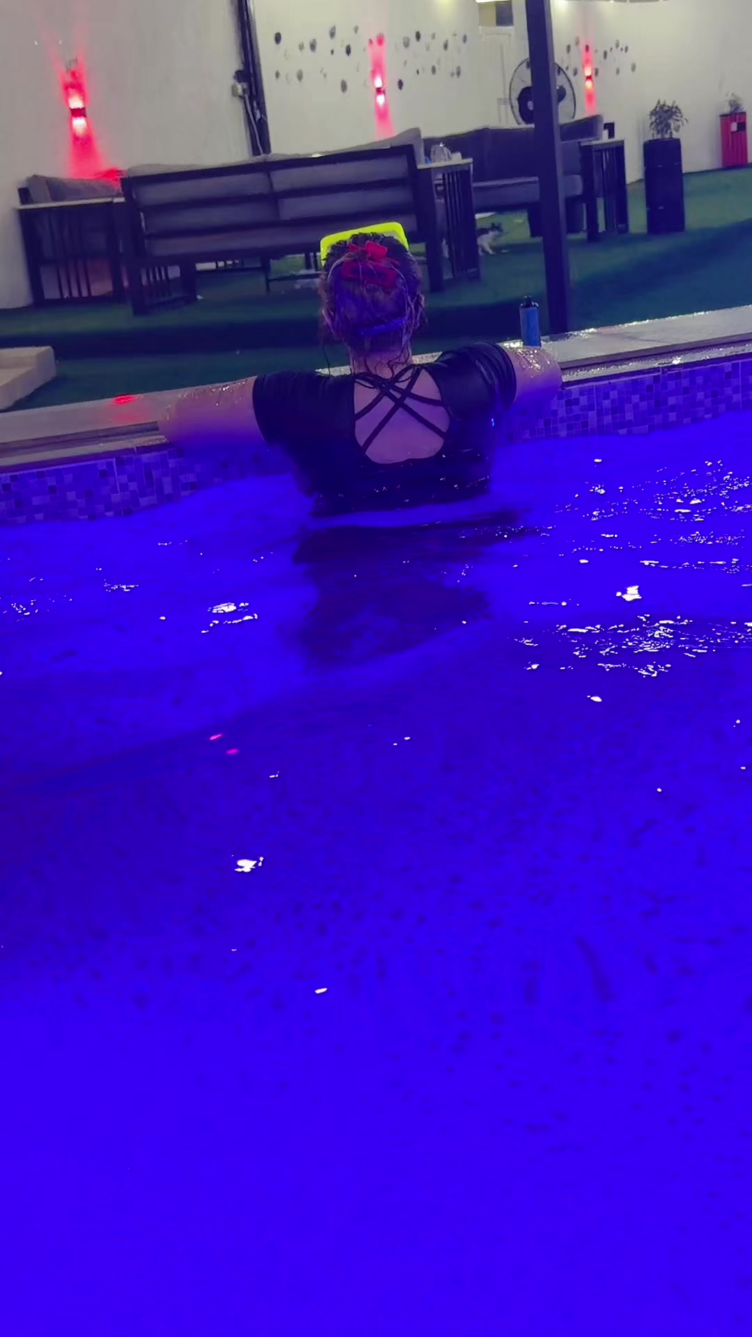 @𝓕𝓮𝓼𝓱𝓾🐳