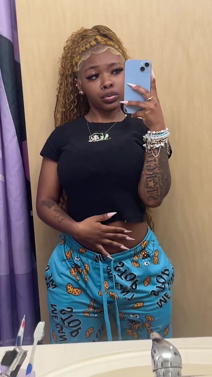 @🦇