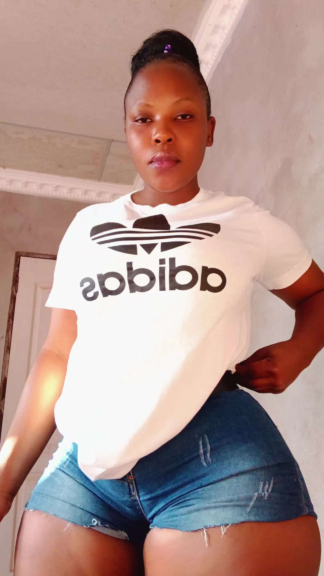 @Nikiwe.