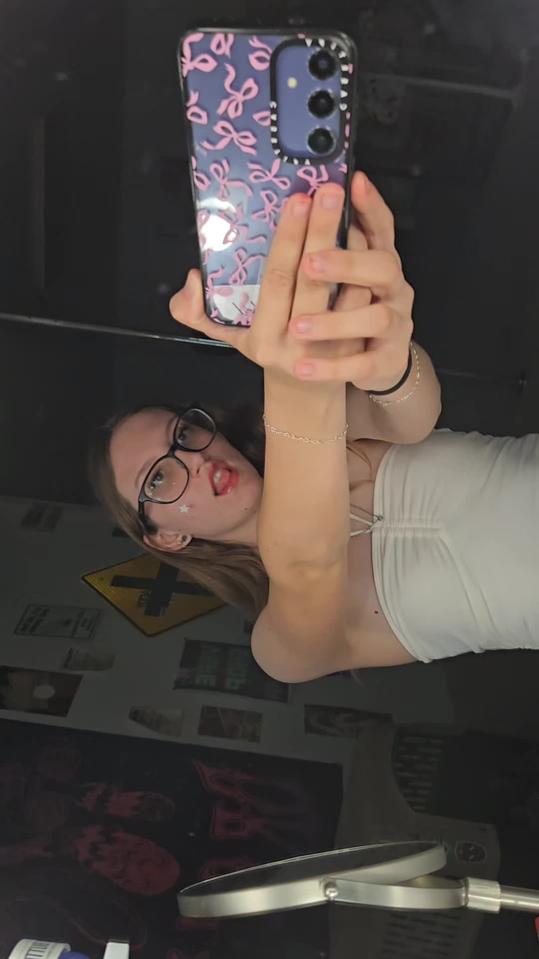 @G̶h̶o̶s̶t̶ ̶g̶i̶r̶l̶