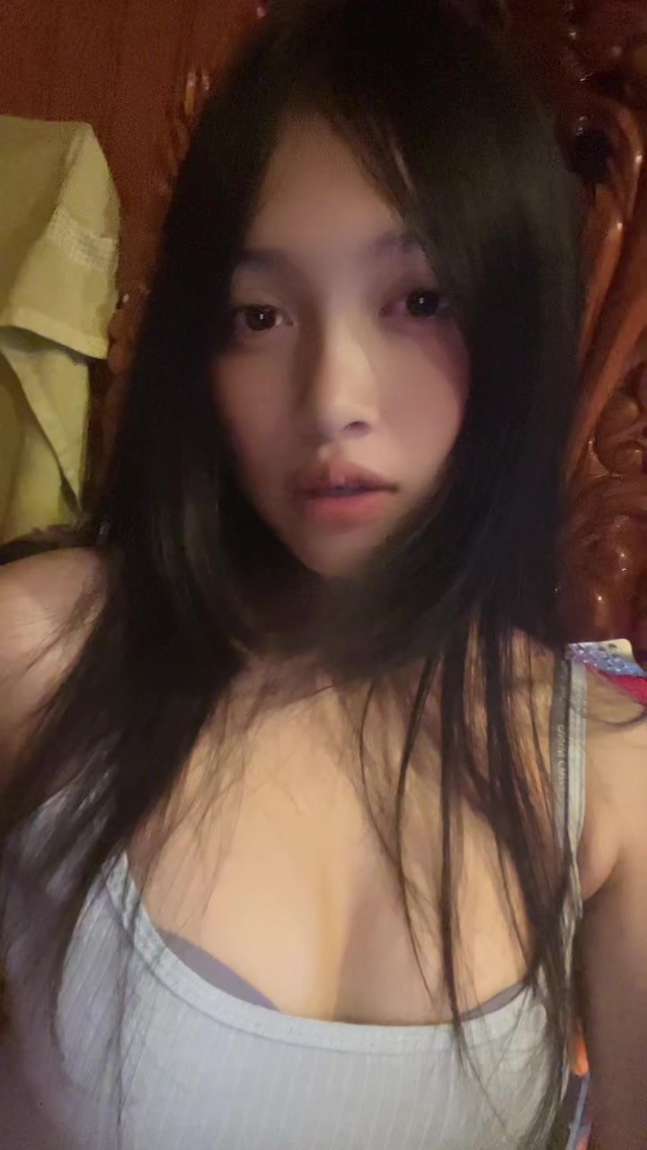 @Houng ><