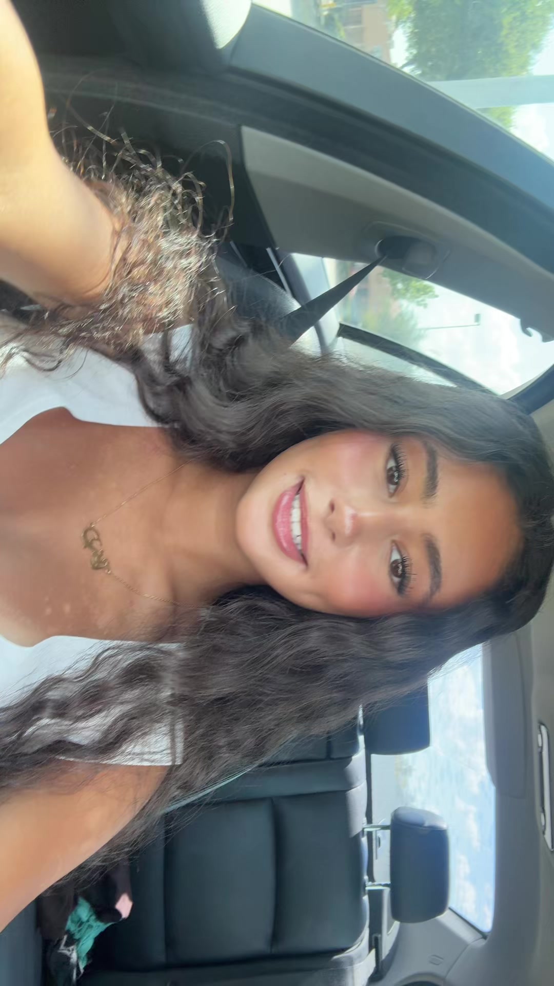 @zayneb