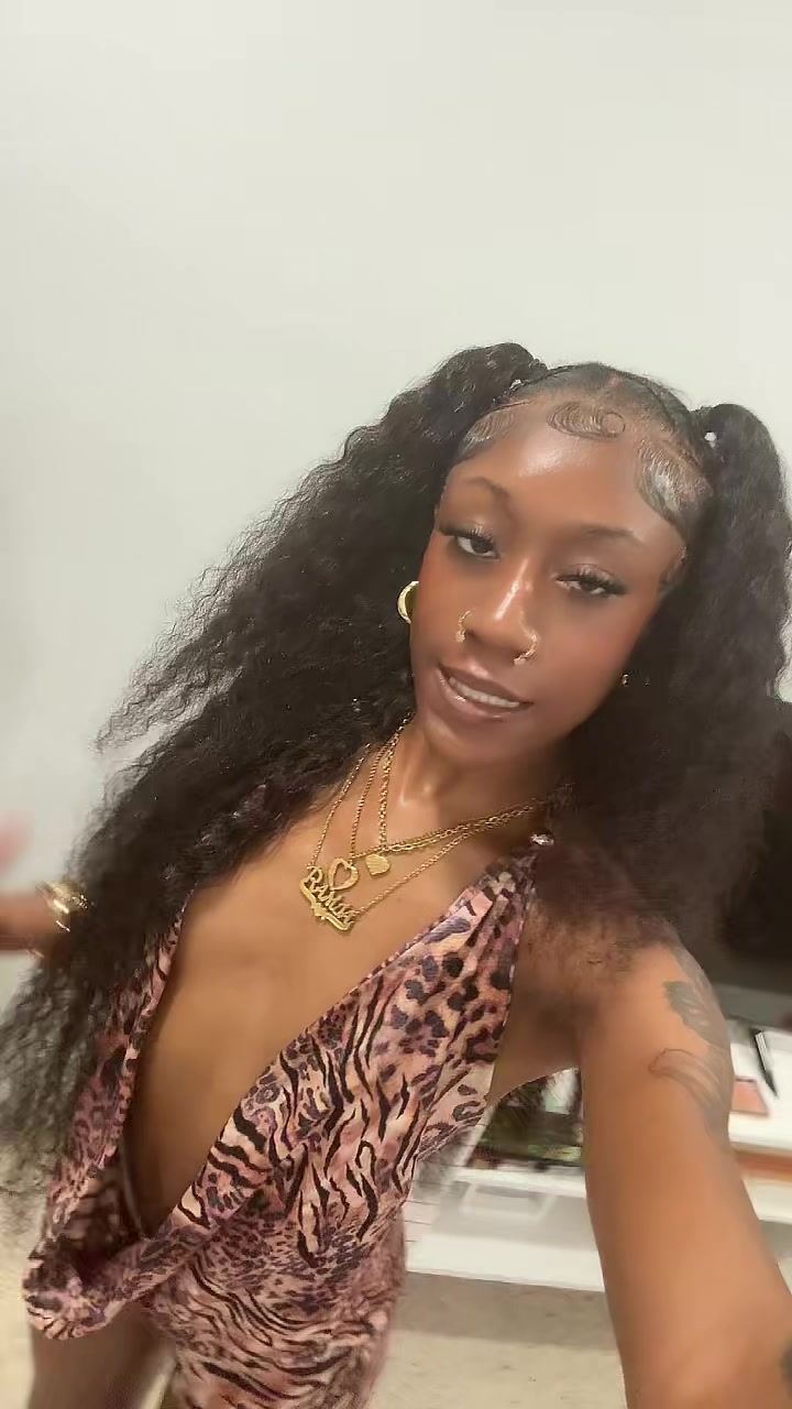 @Bigmiaaaaa