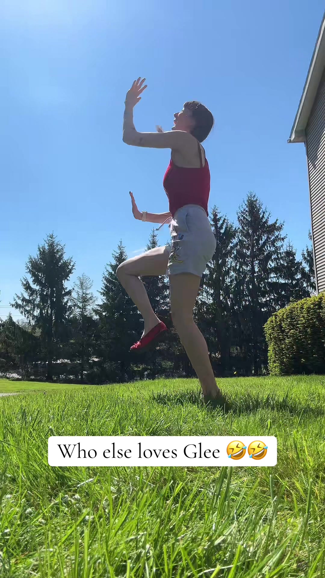@MissSara2487