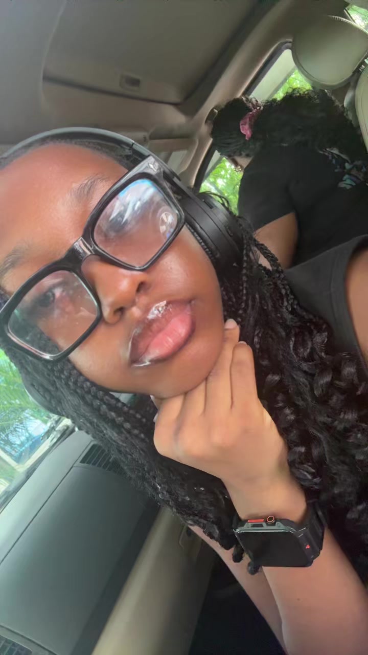 @Nissah🌚💕!