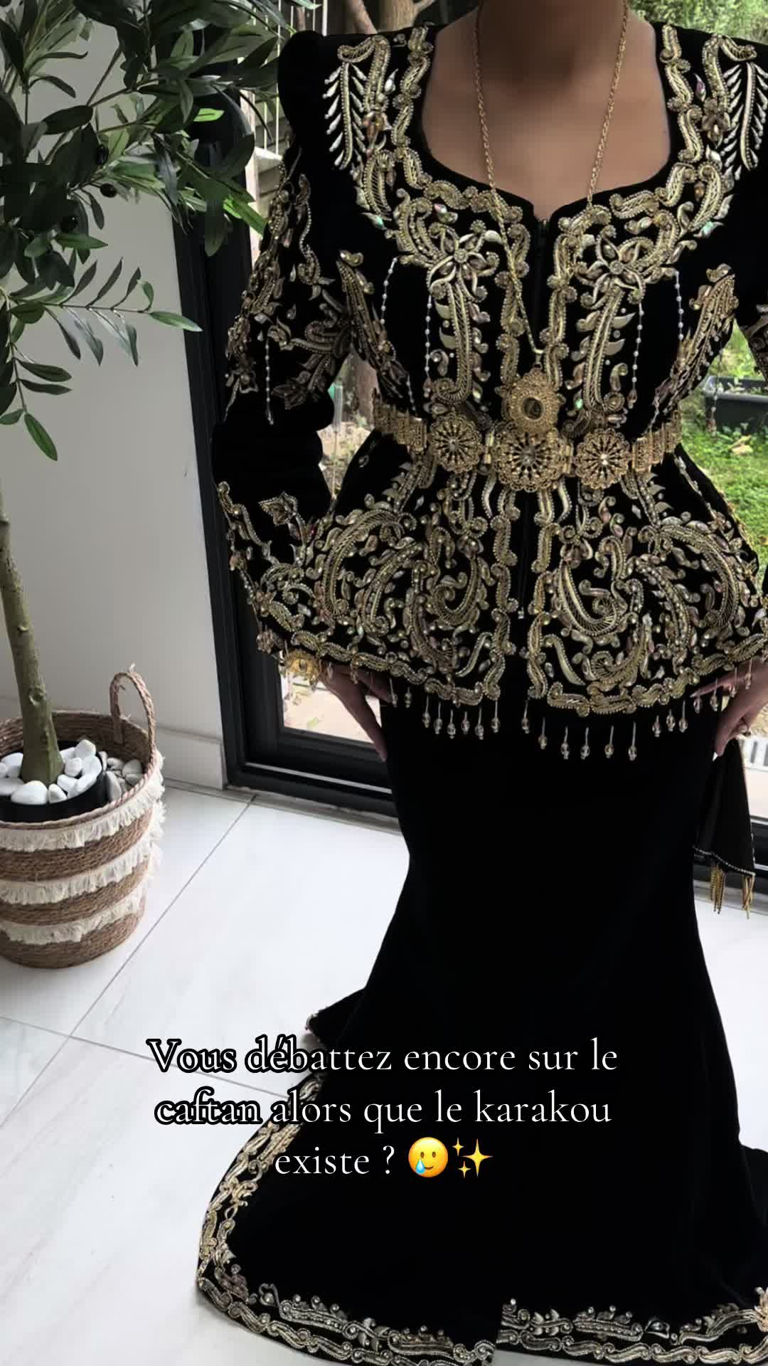@LYCAYA_DRESS 👗