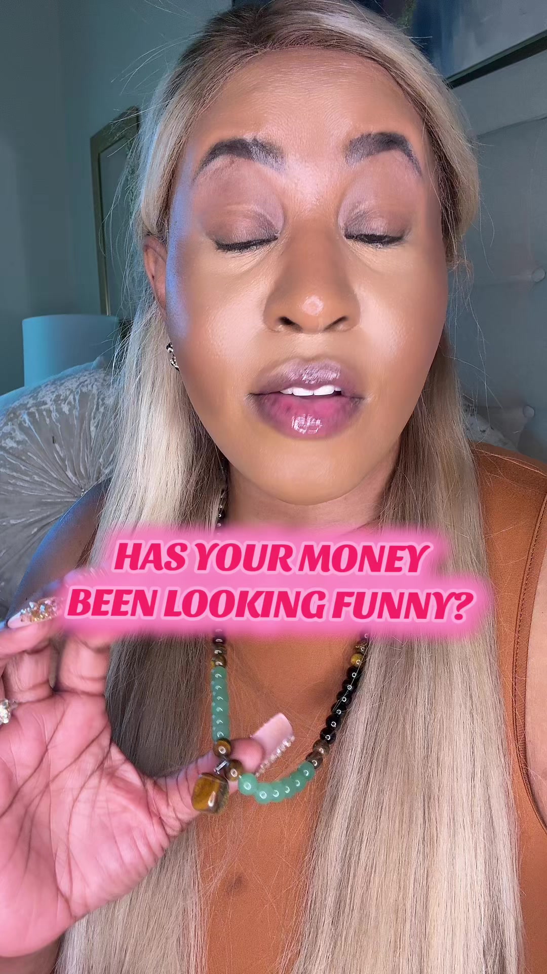 @Nina Beauty Influencer