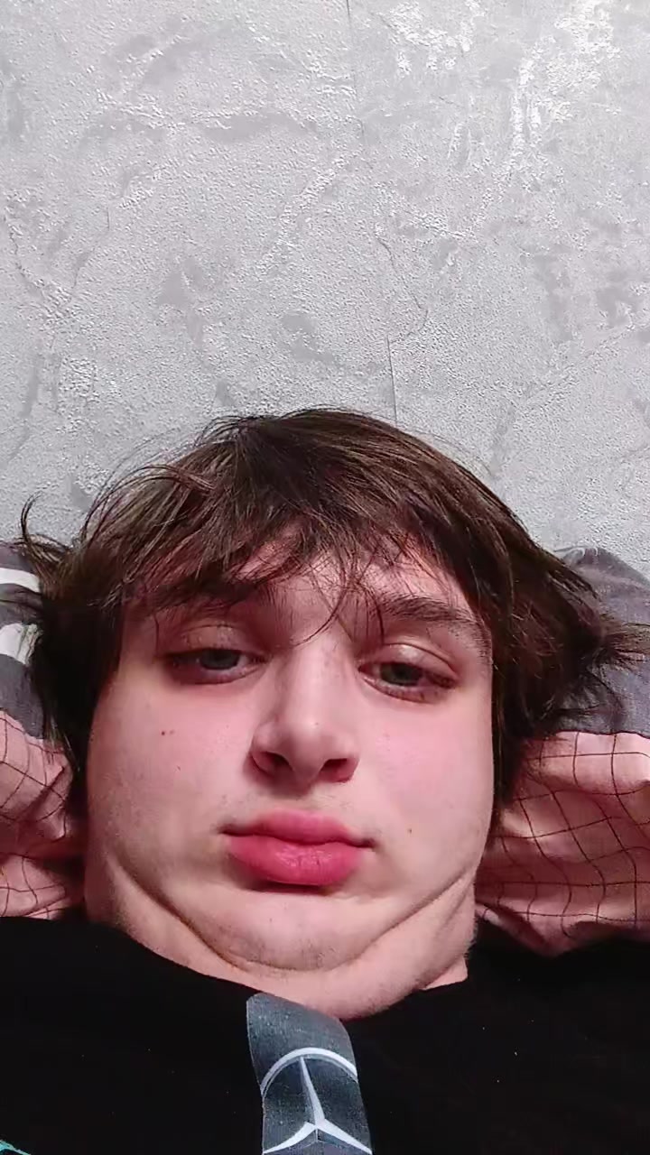 @Кирюха Шрек 2✅