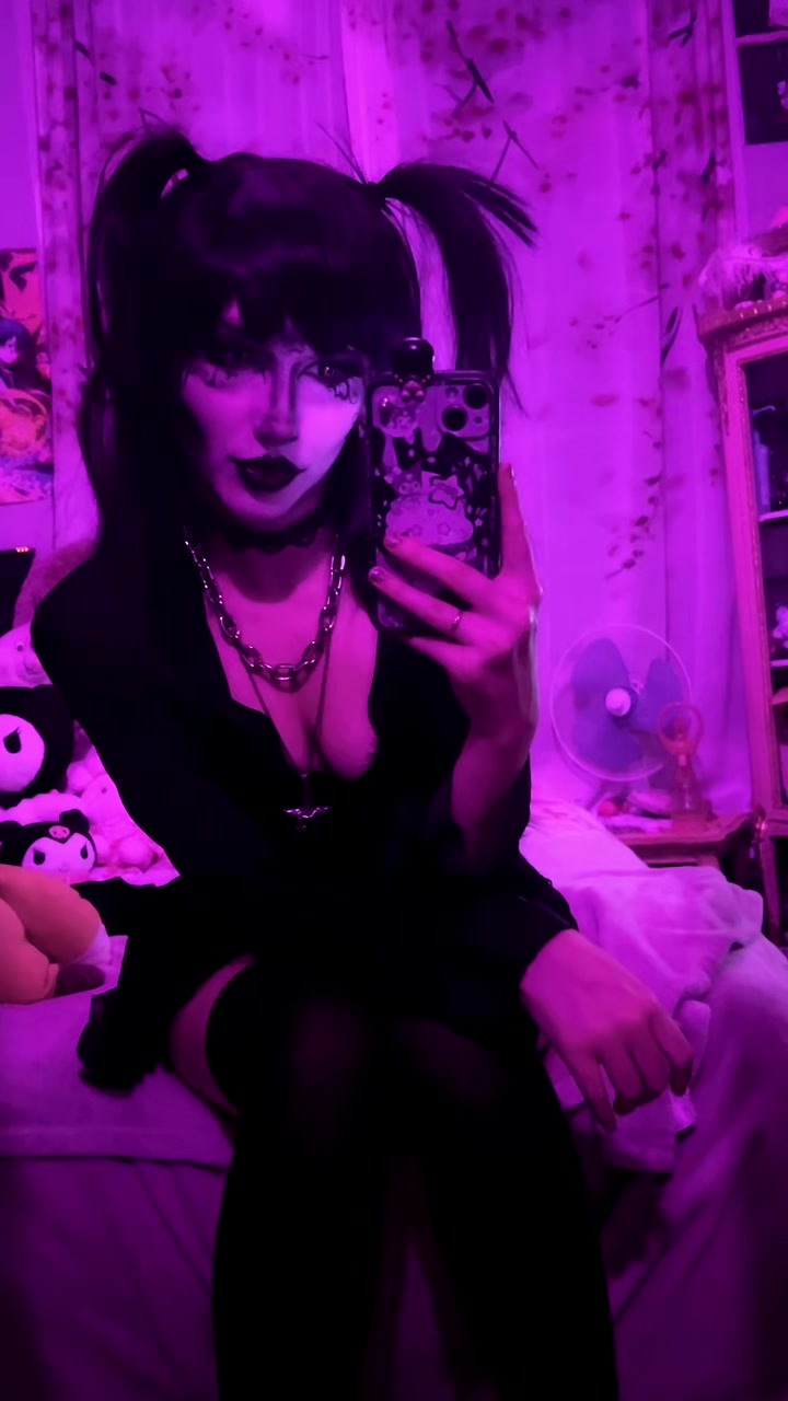 @𝑀𝑜𝓍_𝓍𝓎