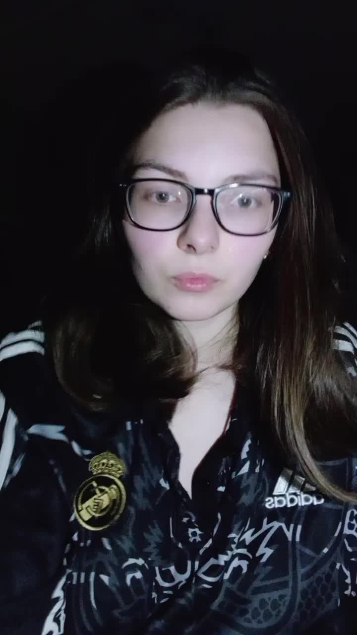 @Victoria🇪🇸🇧🇪🇮🇩