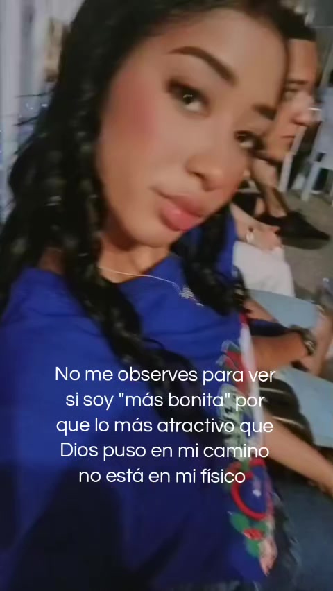 @Ela🌸