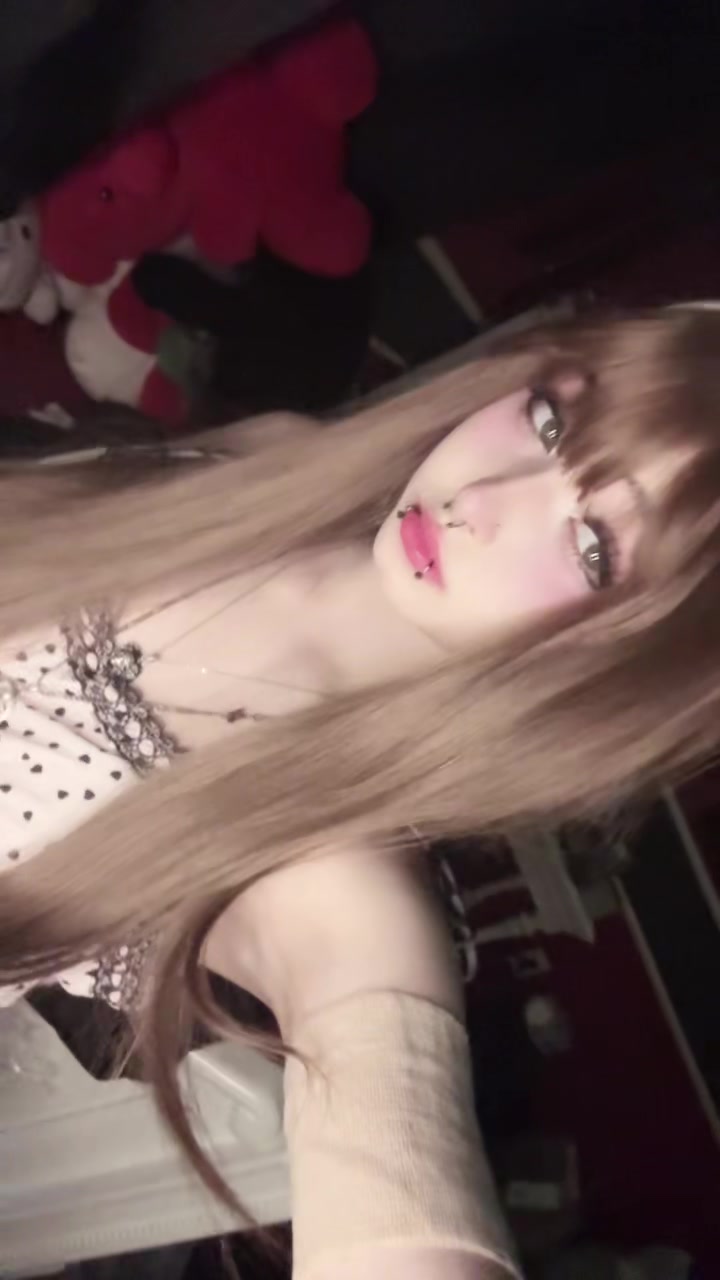 @waifulacey