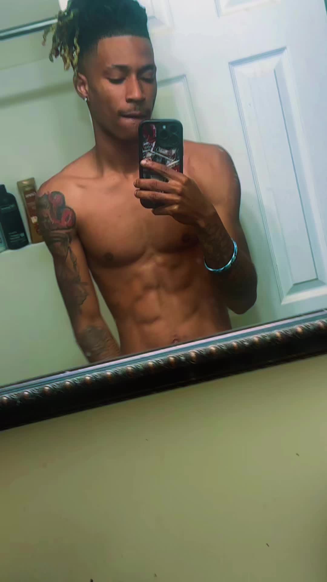 @LilTaeeee